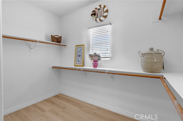 33736 Emerald Creek Court, Temecula CA: https://media.crmls.org/medias/528a8981-8166-4d88-a53a-d89d09790883.jpg