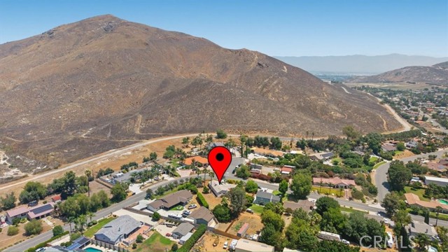 Detail Gallery Image 26 of 27 For 7070 Karen Ln, Jurupa Valley,  CA 92509 - 4 Beds | 2 Baths
