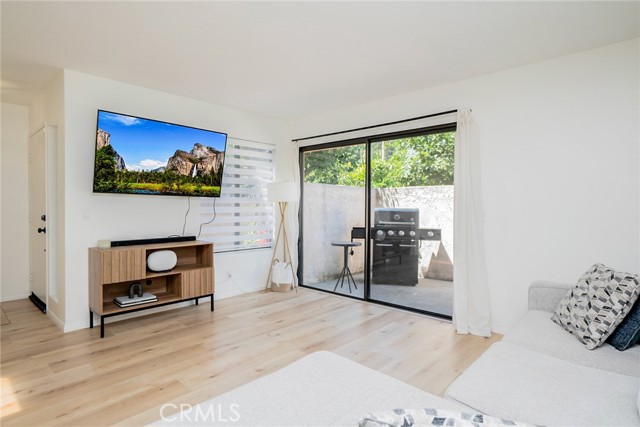 Detail Gallery Image 1 of 34 For 8025 70th St, Paramount,  CA 90723 - 3 Beds | 2/1 Baths