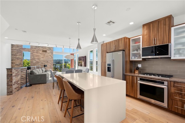 Detail Gallery Image 14 of 44 For 2470 via Alta, –,  CA 92108 - 2 Beds | 2/1 Baths