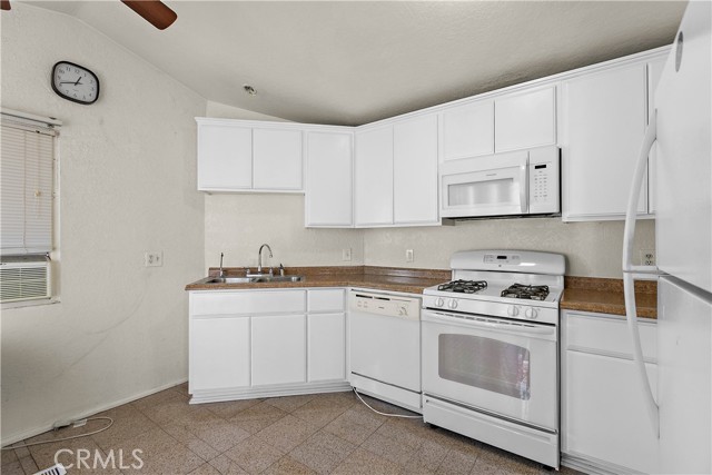Detail Gallery Image 15 of 26 For 1785 Home, Pomona,  CA 91768 - 2 Beds | 1 Baths