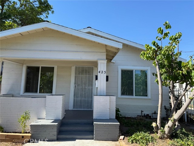Detail Gallery Image 1 of 10 For 425 Vine St, Glendale,  CA 91204 - 3 Beds | 1 Baths