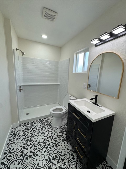 3475 Skylane, Jurupa Valley CA: https://media.crmls.org/medias/528d38b1-c6db-449d-b6a5-29cedf6b0ea2.jpg