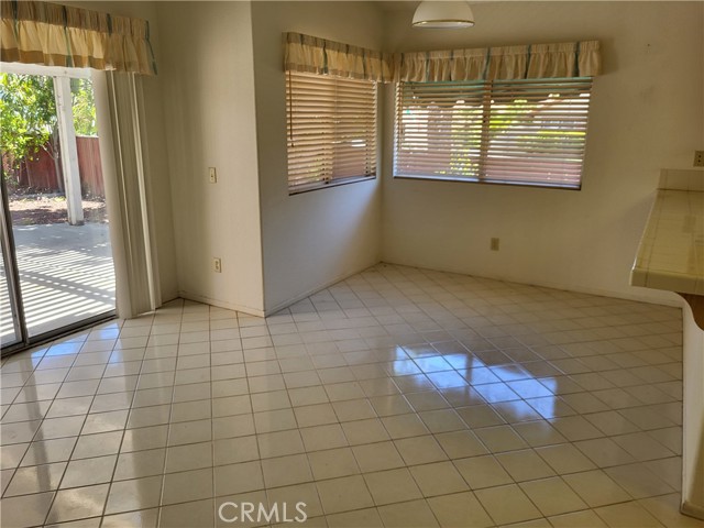 40132 ZAMURA Court, Murrieta CA: https://media.crmls.org/medias/528d96f8-5e5f-4695-9105-95533d1b4e14.jpg