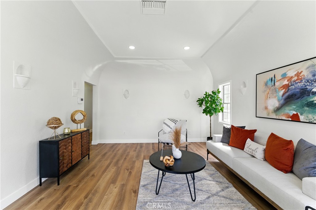 528Df3D5 D31F 4Edf 83Da 165F1F73A81C 8118 San Miguel Avenue, South Gate, Ca 90280 &Lt;Span Style='BackgroundColor:transparent;Padding:0Px;'&Gt; &Lt;Small&Gt; &Lt;I&Gt; &Lt;/I&Gt; &Lt;/Small&Gt;&Lt;/Span&Gt;