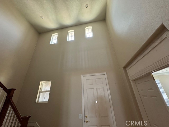 Detail Gallery Image 7 of 53 For 16034 Skyridge Dr, Riverside,  CA 92509 - 4 Beds | 4 Baths