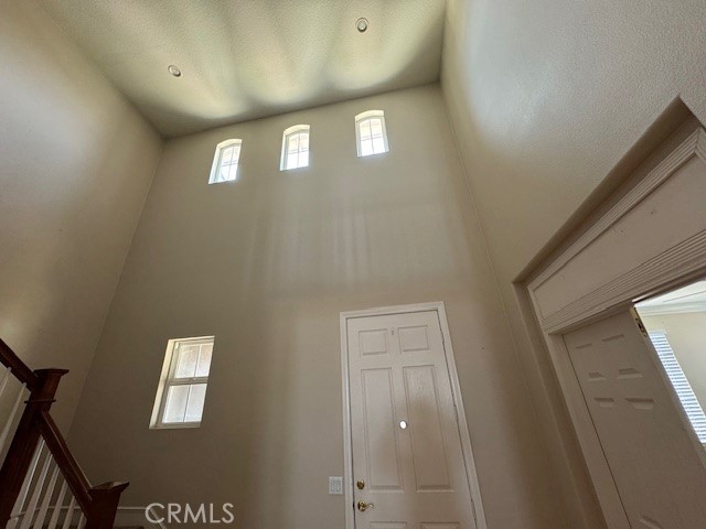 https://media.crmls.org/medias/528e7fd3-79bf-4846-83f9-10355d78e1fd.jpg?preset=X-Large