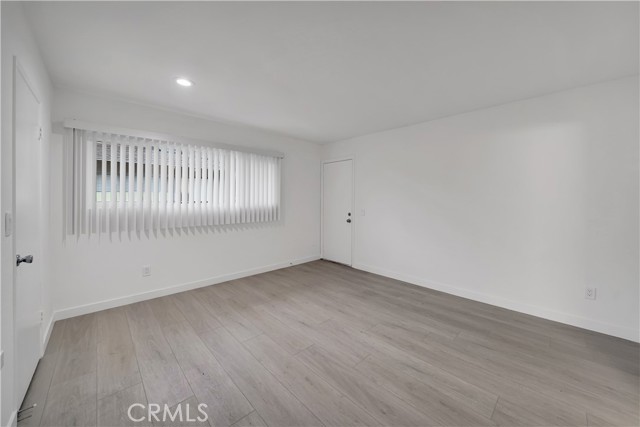 Detail Gallery Image 14 of 51 For 16722 Goldenwest St, Huntington Beach,  CA 92647 - – Beds | – Baths