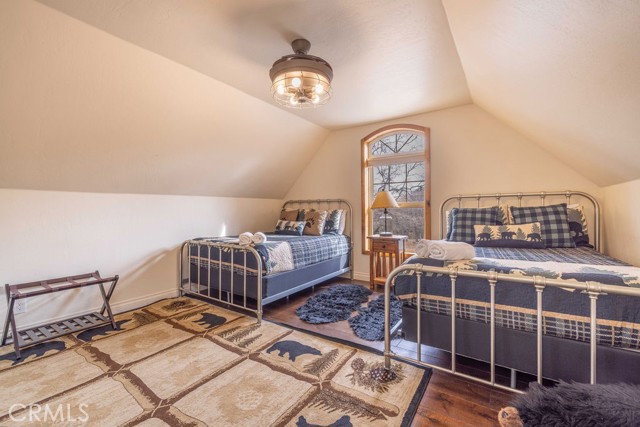 Detail Gallery Image 23 of 40 For 1629 Angels Camp, Big Bear Lake,  CA 92315 - 4 Beds | 3 Baths