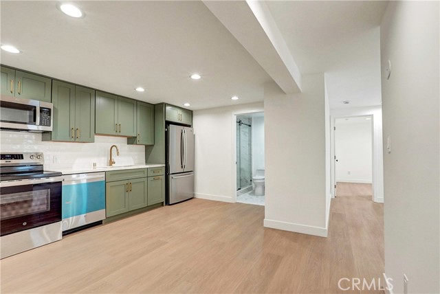 Detail Gallery Image 14 of 25 For 644 Pier Ave #5,  Santa Monica,  CA 90405 - 1 Beds | 1 Baths