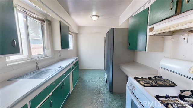 6280 Johnson Avenue, Long Beach CA: https://media.crmls.org/medias/52900a41-8431-44bf-81d3-d322b87b9d9c.jpg
