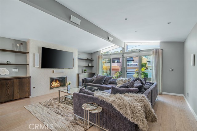 1616 Stanford Avenue, Redondo Beach, California 90278, 3 Bedrooms Bedrooms, ,2 BathroomsBathrooms,Residential,Sold,Stanford,SB22034123