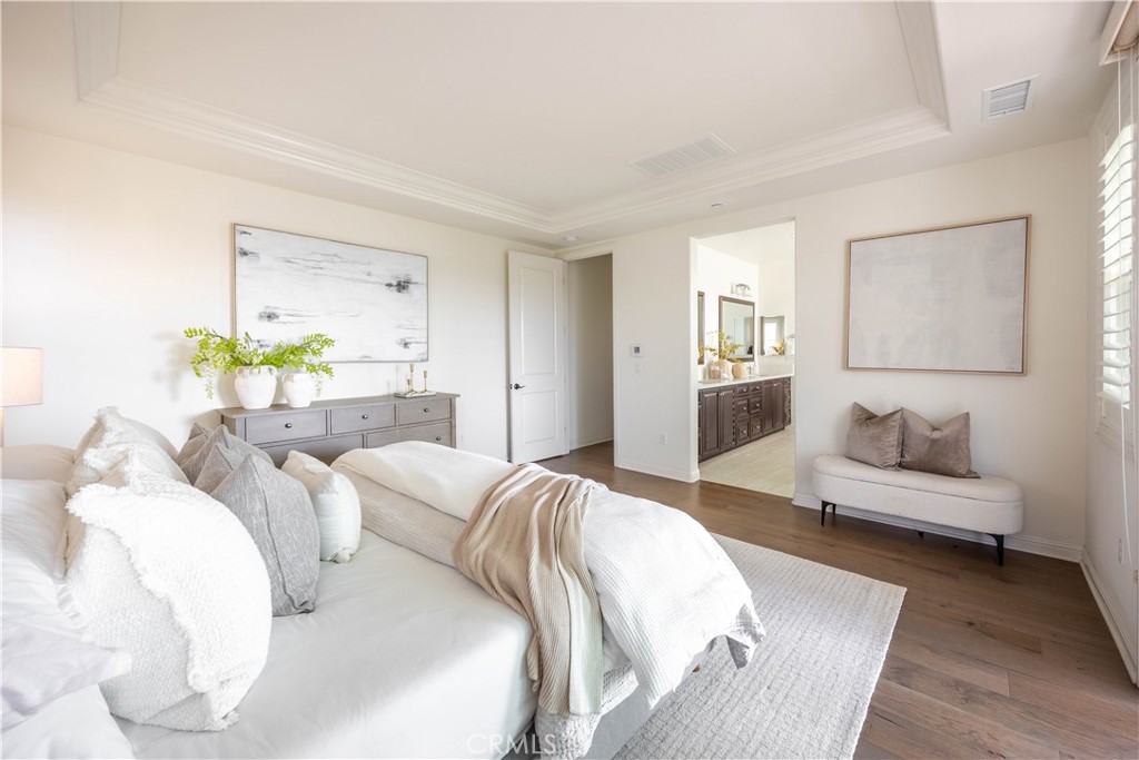 MLS #OC25131241 image #40