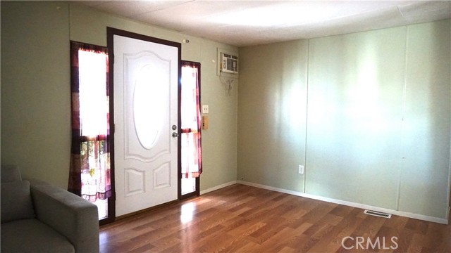 Detail Gallery Image 7 of 26 For 1166 S Riverside Ave #9,  Rialto,  CA 92376 - 2 Beds | 1 Baths