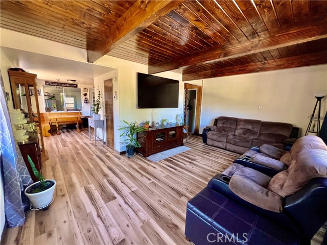 Detail Gallery Image 5 of 35 For 805 Lomita Trl, Frazier Park,  CA 93225 - 3 Beds | 2 Baths