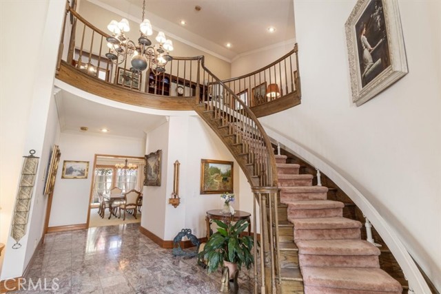Detail Gallery Image 15 of 42 For 17182 Hillside Cir, Huntington Beach,  CA 92649 - 5 Beds | 4/1 Baths