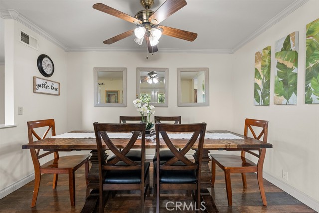 Detail Gallery Image 17 of 59 For 9558 Swinton, North Hills,  CA 91343 - 3 Beds | 2 Baths