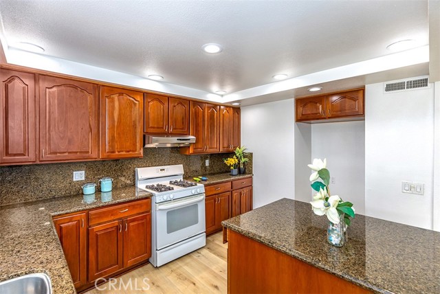 Image 12 of 46 For 5353 Barrett Circle