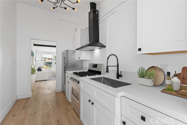 Detail Gallery Image 3 of 13 For 2626 E Anaheim, Long Beach,  CA 90804 - – Beds | – Baths