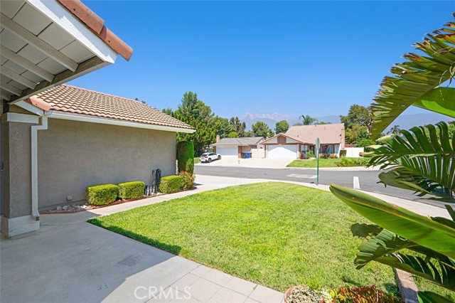 Detail Gallery Image 27 of 35 For 12595 Daphne Dr, Rancho Cucamonga,  CA 91739 - 4 Beds | 2 Baths