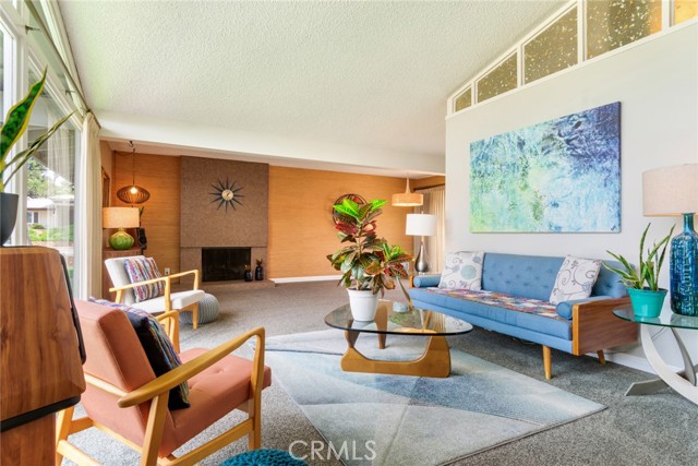 Detail Gallery Image 5 of 35 For 130 Sunridge Way, Redlands,  CA 92373 - 3 Beds | 2 Baths