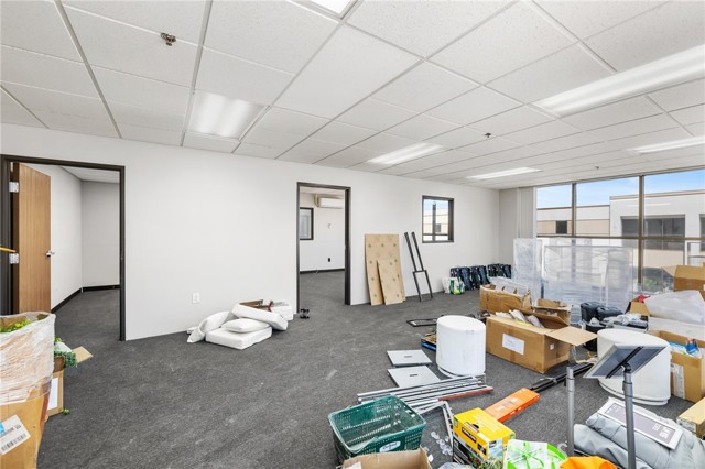 620 S Magnolia Avenue, Ontario CA: https://media.crmls.org/medias/529657b0-2f38-49b8-93e9-4c0a0feda294.jpg
