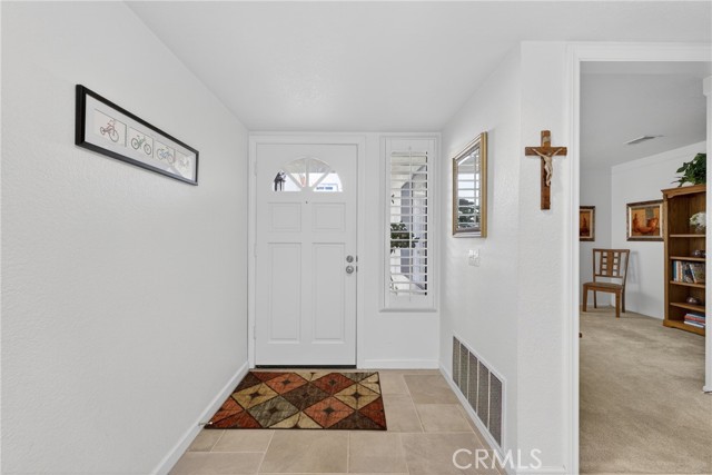 Detail Gallery Image 6 of 51 For 832 Trinity, Claremont,  CA 91711 - 3 Beds | 3 Baths