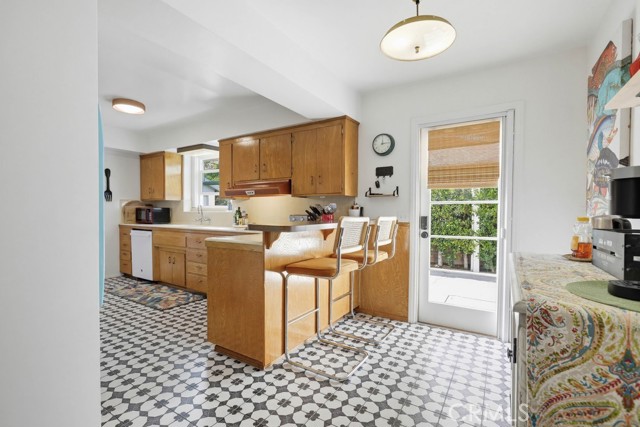 Detail Gallery Image 15 of 51 For 1010 W 21st St, Santa Ana,  CA 92706 - 3 Beds | 2 Baths