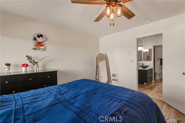 Detail Gallery Image 19 of 28 For 5585 E Pacific Coast #361,  Long Beach,  CA 90804 - 1 Beds | 1 Baths
