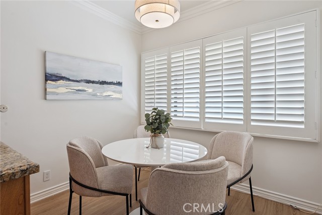 5416 Zelzah Avenue, Encino CA: https://media.crmls.org/medias/5297f3c2-1612-4b36-b301-ef8e559f071c.jpg