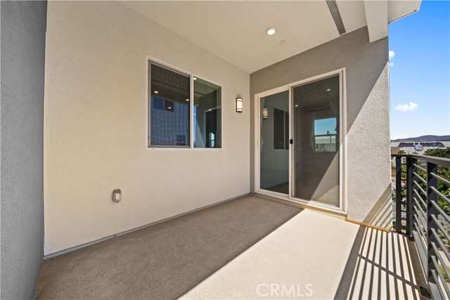175 Baluster, Irvine CA: https://media.crmls.org/medias/52981702-b751-4c56-ac90-c3f875a56f6d.jpg