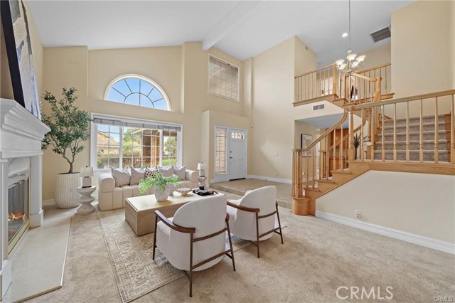 2811 N Roxbury, Orange CA: https://media.crmls.org/medias/52989127-cc83-4a53-b111-235784c1612d.jpg