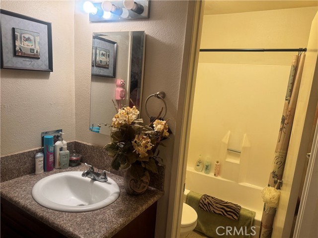 9653 Spyglass Avenue, Desert Hot Springs CA: https://media.crmls.org/medias/5298b6c3-edfc-4325-bb88-370b3f758850.jpg