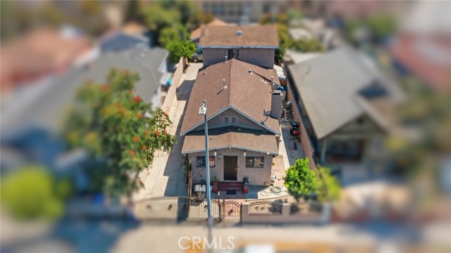 138 W Gage Avenue, Los Angeles CA: https://media.crmls.org/medias/5298c27b-021b-4250-859d-bfe876c201f1.jpg