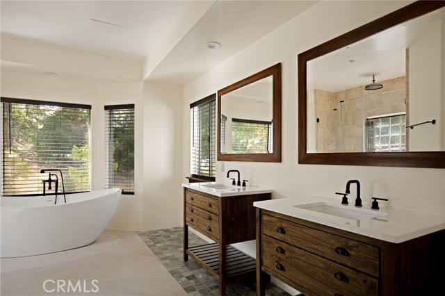 Detail Gallery Image 27 of 30 For 1036 Mallard Dr, Lake Arrowhead,  CA 92352 - 5 Beds | 4/1 Baths