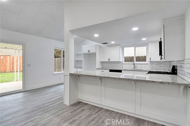 Detail Gallery Image 12 of 35 For 2808 Riverview, Madera,  CA 93637 - 4 Beds | 2/2 Baths