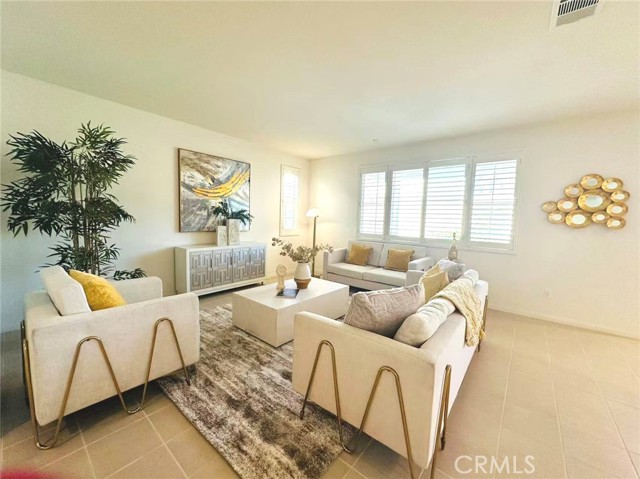 Detail Gallery Image 10 of 51 For 3975 E Fincastle St, Ontario,  CA 91761 - 4 Beds | 3 Baths