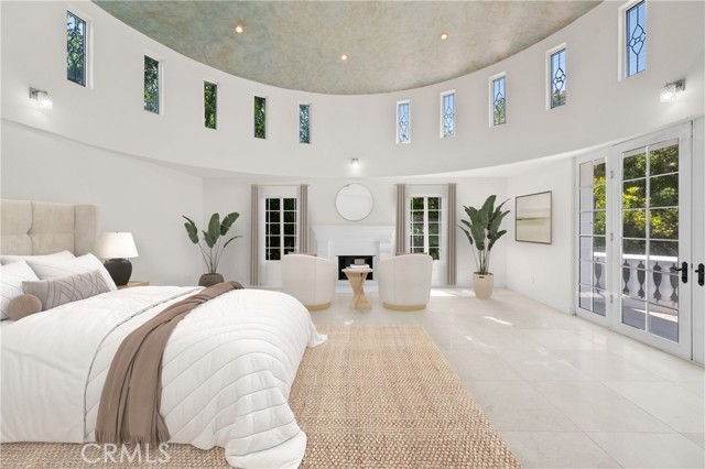 3856 Vista Linda Drive, Encino CA: https://media.crmls.org/medias/529a1940-8ea8-4307-90d9-8865ba82ba02.jpg