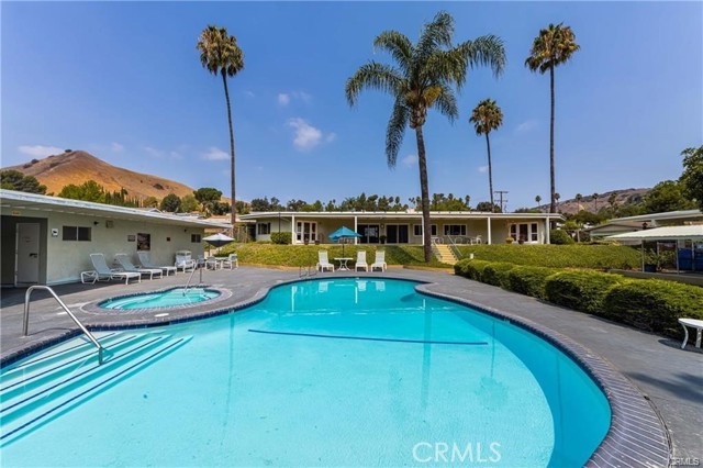 Detail Gallery Image 14 of 18 For 5700 Carbon Canyon Rd #61,  Brea,  CA 92823 - 3 Beds | 2 Baths