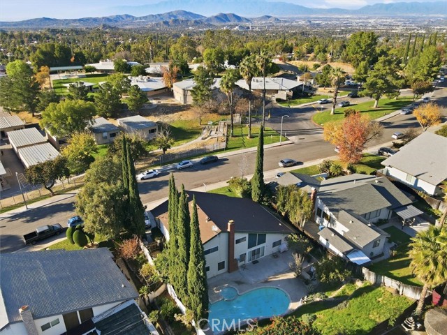 Image 65 of 72 For 6266 Shaker  