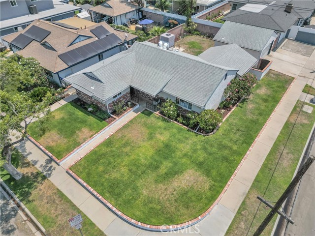 Detail Gallery Image 23 of 25 For 2002 Pattiz Ave, Long Beach,  CA 90815 - 4 Beds | 2 Baths