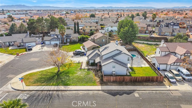 Detail Gallery Image 63 of 66 For 12734 Trotters Ln, Victorville,  CA 92392 - 3 Beds | 3 Baths