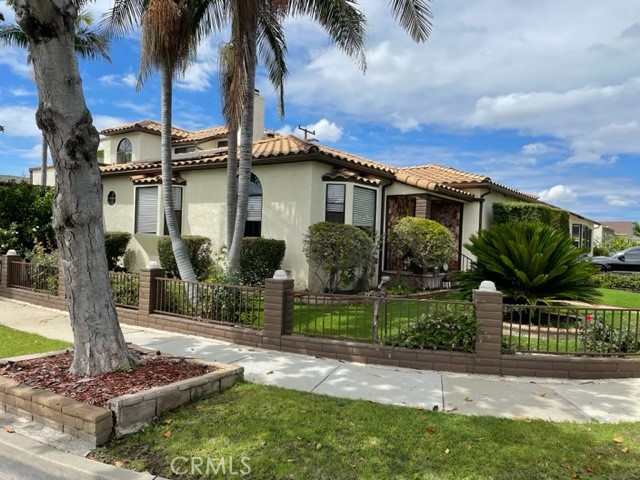 4032 Elsa Street, Lakewood CA: https://media.crmls.org/medias/529ca9f2-b0e7-431e-b023-55d90aea0137.jpg