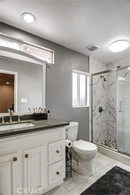 Detail Gallery Image 13 of 28 For 13203 Gyna Ln, La Puente,  CA 91746 - 4 Beds | 2/1 Baths