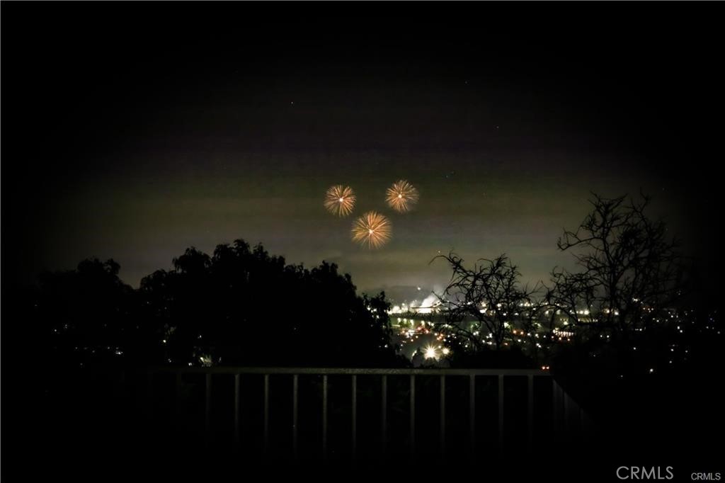 https://media.crmls.org/medias/529d59d4-2c0b-49ca-99a0-b71838710490.jpg?preset=X-Large
