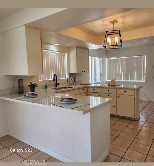 Detail Gallery Image 1 of 37 For 15900 Fresno St, Victorville,  CA 92395 - 3 Beds | 2 Baths