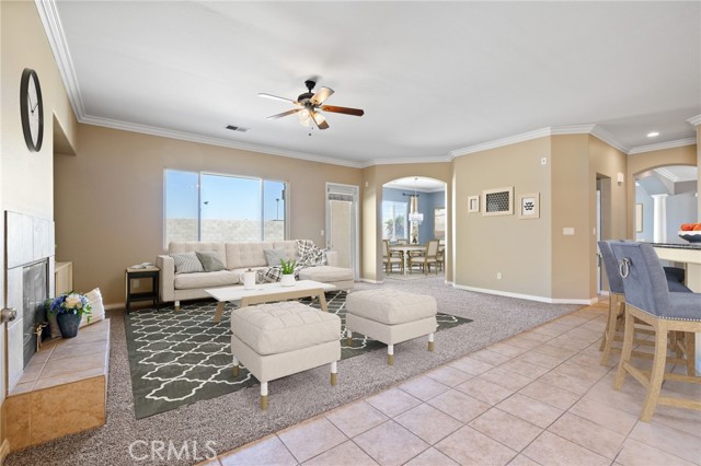 Detail Gallery Image 10 of 38 For 9600 Lake Superior Dr, Bakersfield,  CA 93312 - 4 Beds | 3/1 Baths