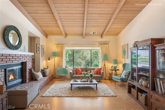 711 Tumble Creek Lane, Fallbrook CA: https://media.crmls.org/medias/529eccdc-6a5f-410d-b505-c0cf36e83454.jpg