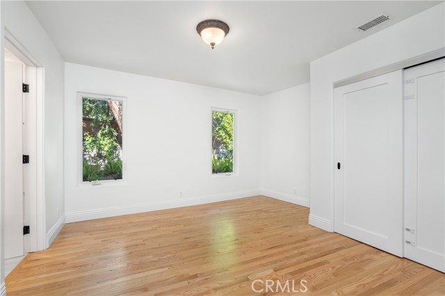 1247 Journeys End Drive, La Canada Flintridge CA: https://media.crmls.org/medias/529f2cff-ef1d-4b88-acc2-0b30f9053a55.jpg