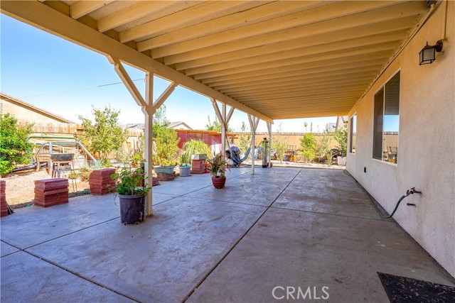 Detail Gallery Image 19 of 22 For 11932 Bluff Ct, Adelanto,  CA 92301 - 3 Beds | 2 Baths